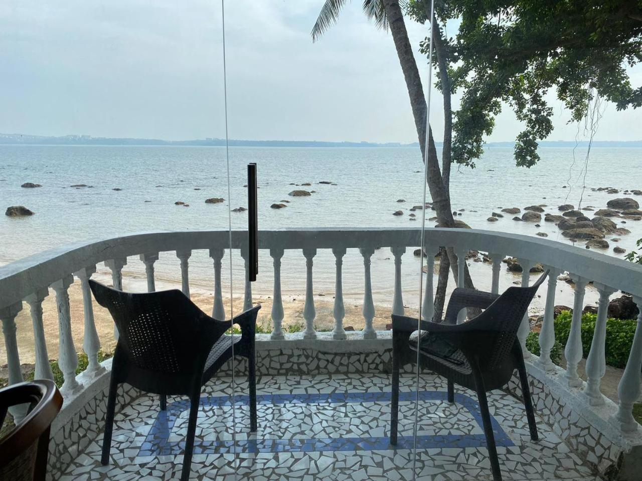 Bambolim Beach Resort Kültér fotó